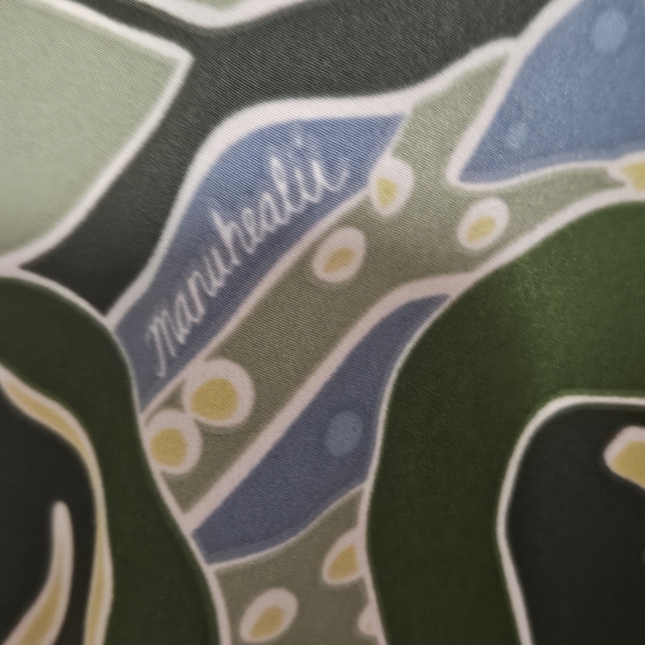 Manuheali'i Dress XL-2X - Picture 5 of 11